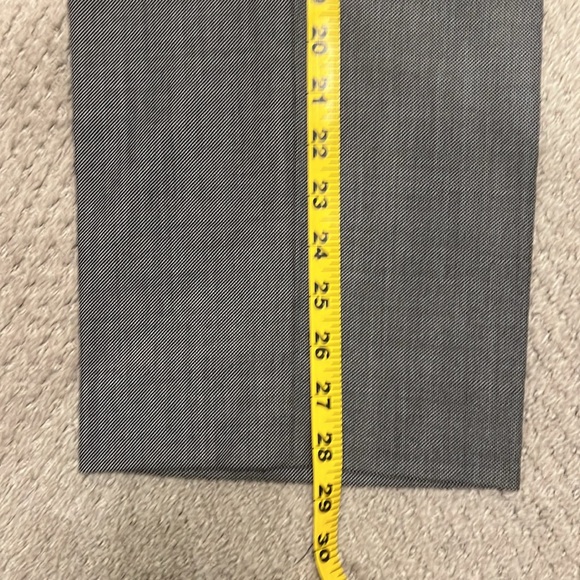 Gently worn Banana Republic Sz 32.5/29 flat front pin dot dress pant - Picture 4 of 7